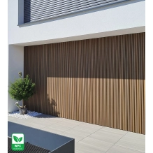 WPC fasadni panel TIK/ČRNA, tekstura LESNA STRUKTURA 2K26, 219x2900 mm, dvobarven (0,63 m²)