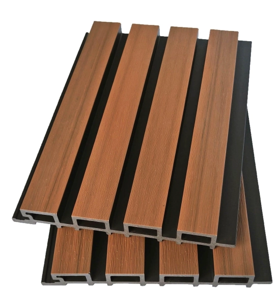 WPC fasadni panel TEAK/ČRNA, BRUŠENA tekstura, 219x2900 mm, dvobarvni (0,63 m²)