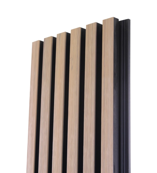 WPC fasadni panel, 223x26x2900 mm, SVETLI HRAST s črnimi fugami, 6 rešetk (0,64 m²)