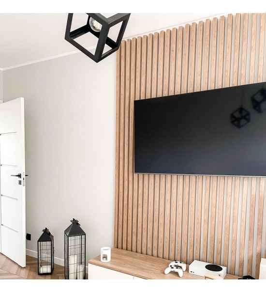 3D dekorativne lamele HRAST WOTAN, lesene letvice za stena ali strop (28x37 mm)